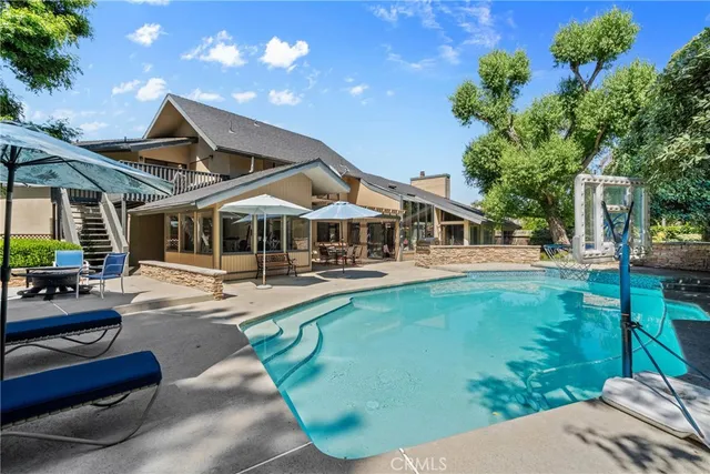 $884,888 | 7805 Buena Tierra Court, Bakersfield, CA 93309