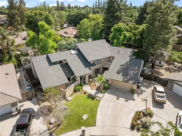 $870,000 | 7805 Buena Tierra Court, Bakersfield, CA 93309