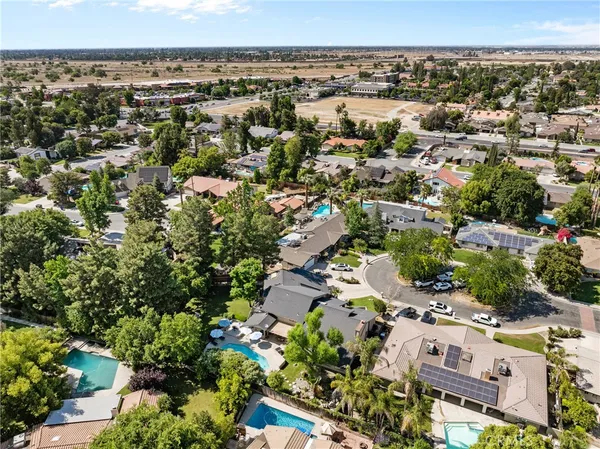 $870,000 | 7805 Buena Tierra Court, Bakersfield, CA 93309