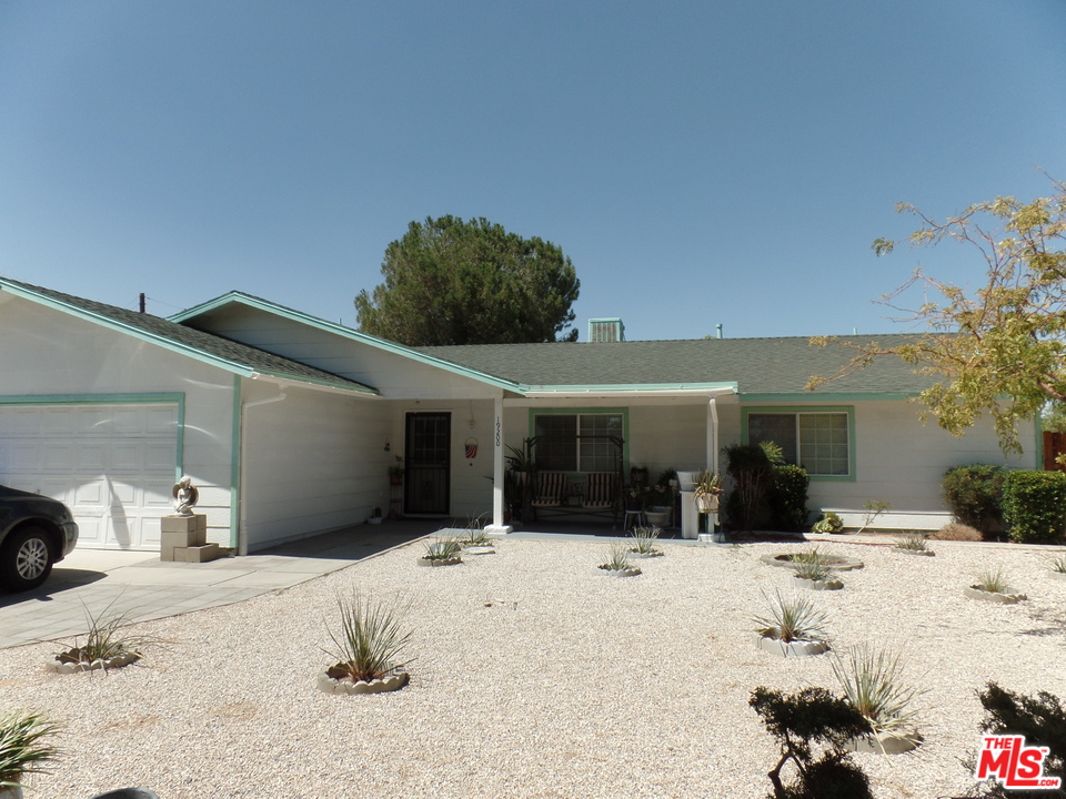 19200 Allegheny Road Apple Valley, CA 92307 - Photo 1 of 15