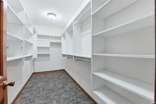 $365,000 | 5011 Salt Trail Canyon Pass, Fort Wayne, IN 46808