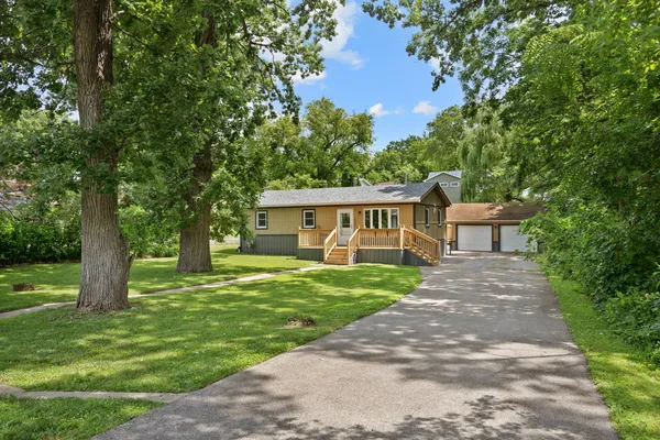 $265,000 | 38207 North 3rd Avenue, Spring Grove, IL 60081