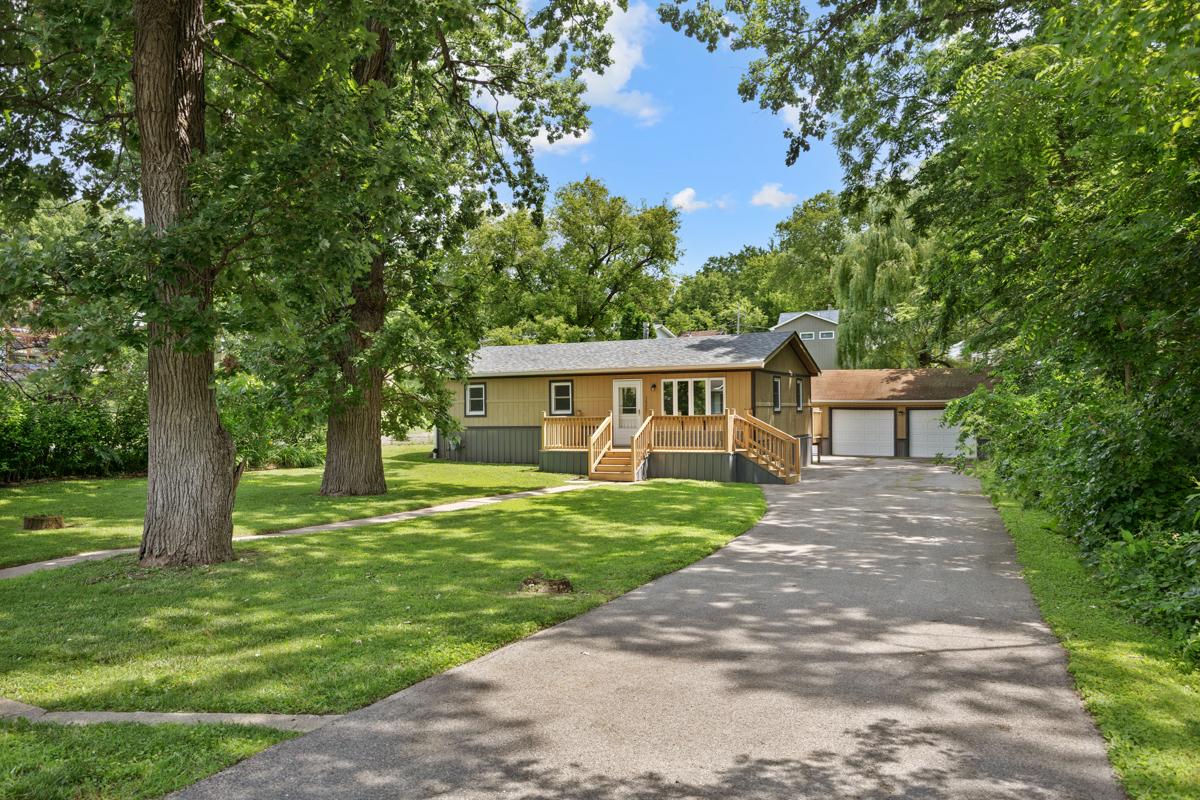 38207 North 3rd Avenue Spring Grove, IL 60081 - Photo 1 of 22