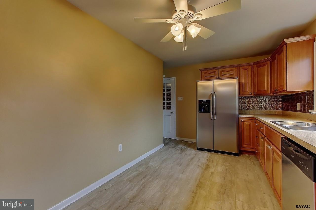 1060 Canal Road Manchester, PA 17345 - Photo 8 of 28 Gallery Image 8