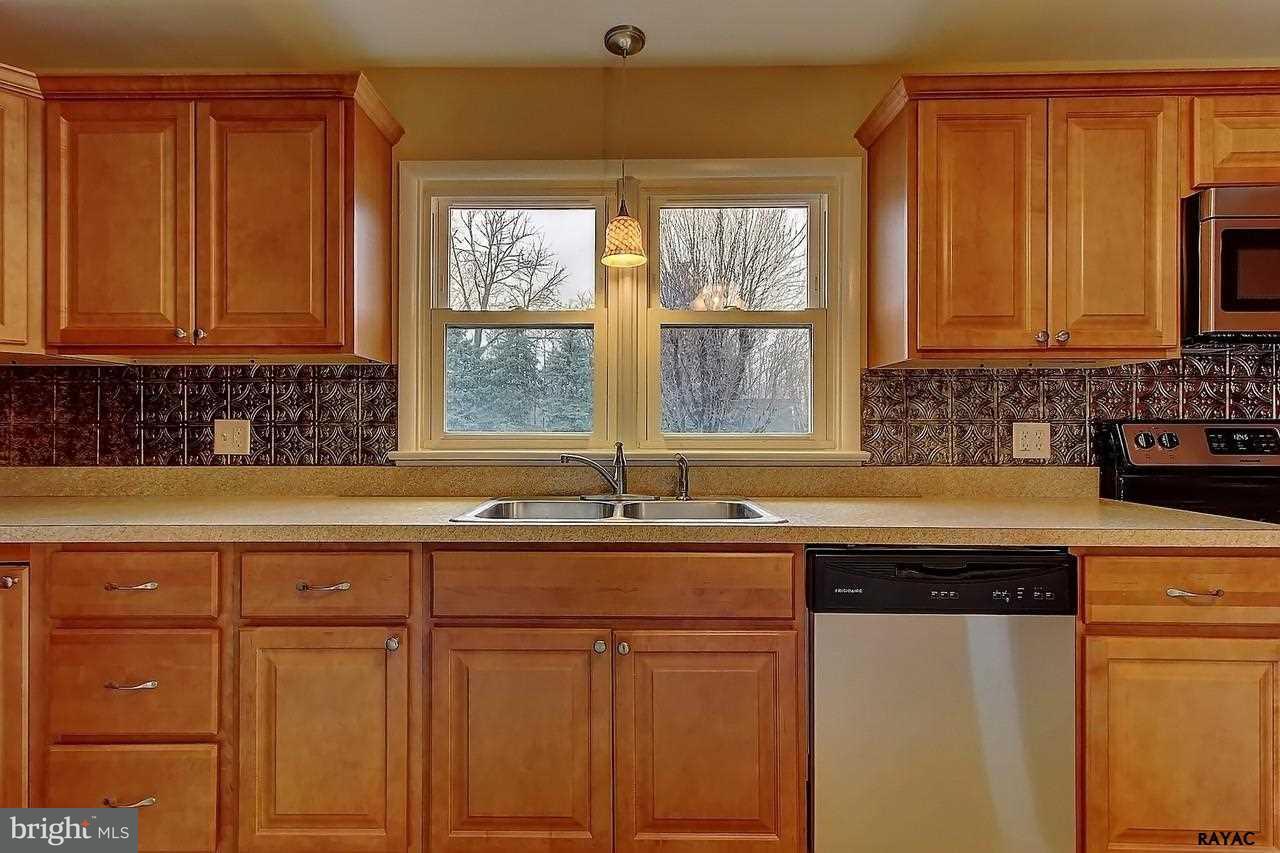 1060 Canal Road Manchester, PA 17345 - Photo 9 of 28 Gallery Image 9