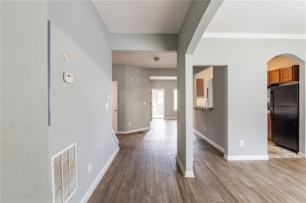 202 Nathan Road Southwest Atlanta, GA 30331 - Photo 2 of 36