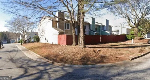 $179,900 | 1021 Thornwood Lane, Stone Mountain, GA 30083