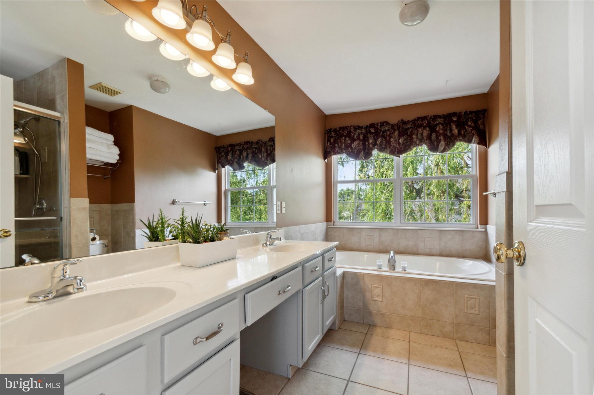 33 Chateau Circle Marlton, NJ 08053 - Photo 29 of 50