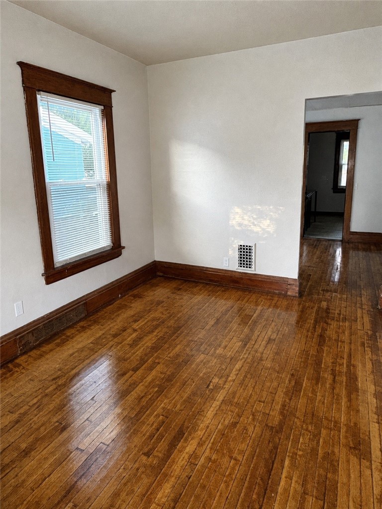 52 Winterroth Street Rochester, NY 14609 - Photo 2 of 16 Gallery Image 2