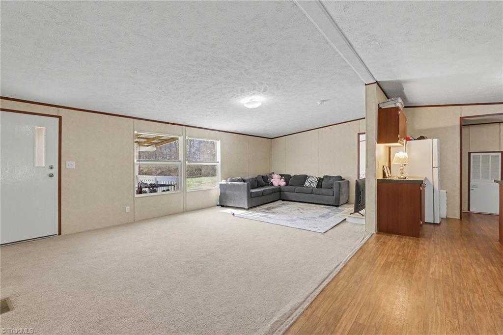 4963 Thom Road Mebane, NC 27302 - Photo 11 of 34 Gallery Image 11