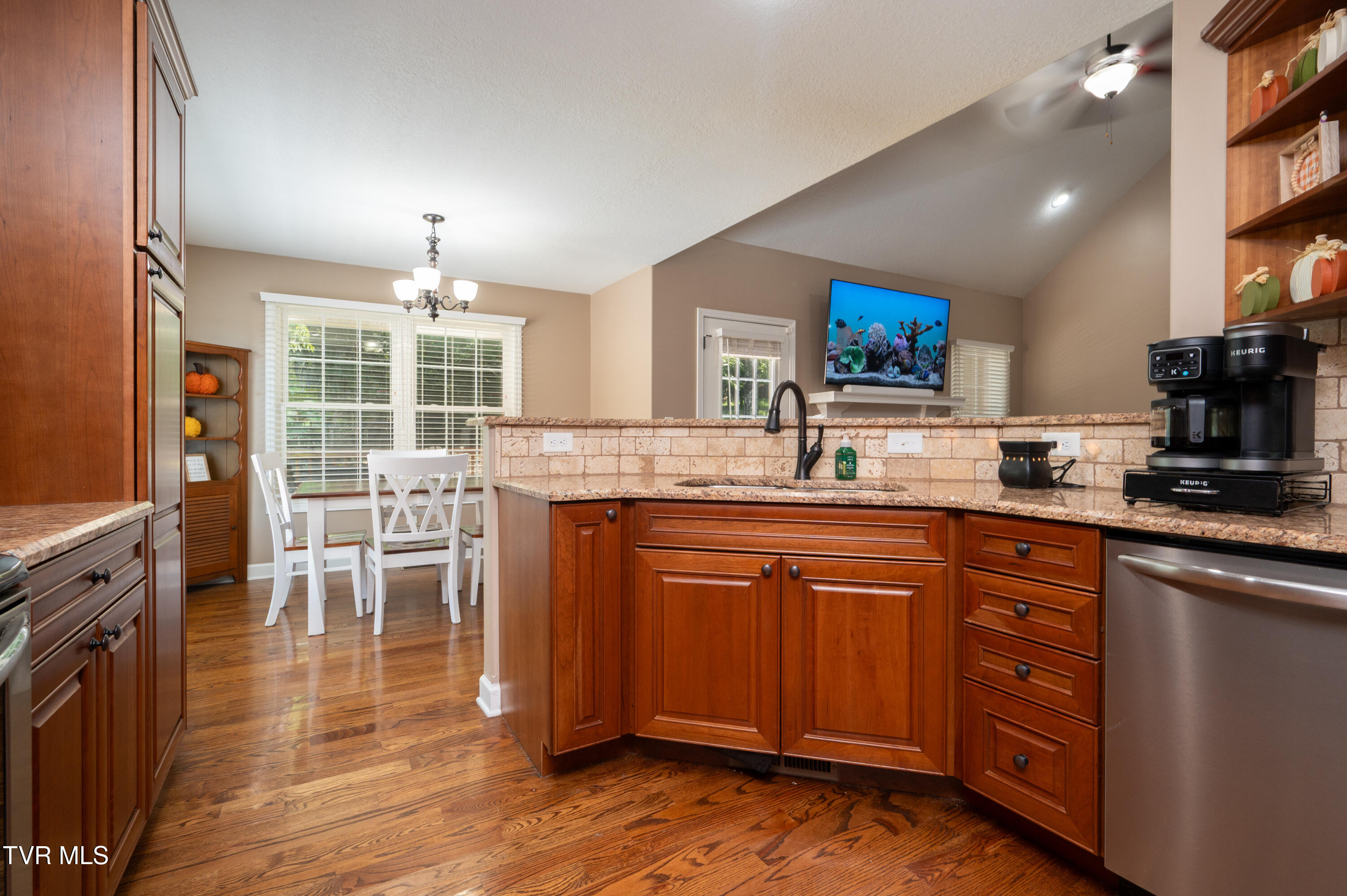 4272 Anchor Point Kingsport, TN 37664 - Photo 13 of 52 Anchor Point-36