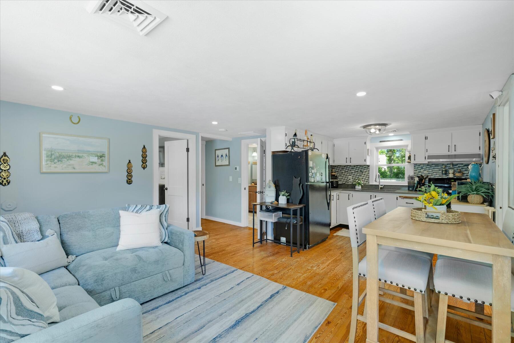 64 Handy Road Pocasset, MA 02559 - Photo 16 of 32 16-MG_3793-r