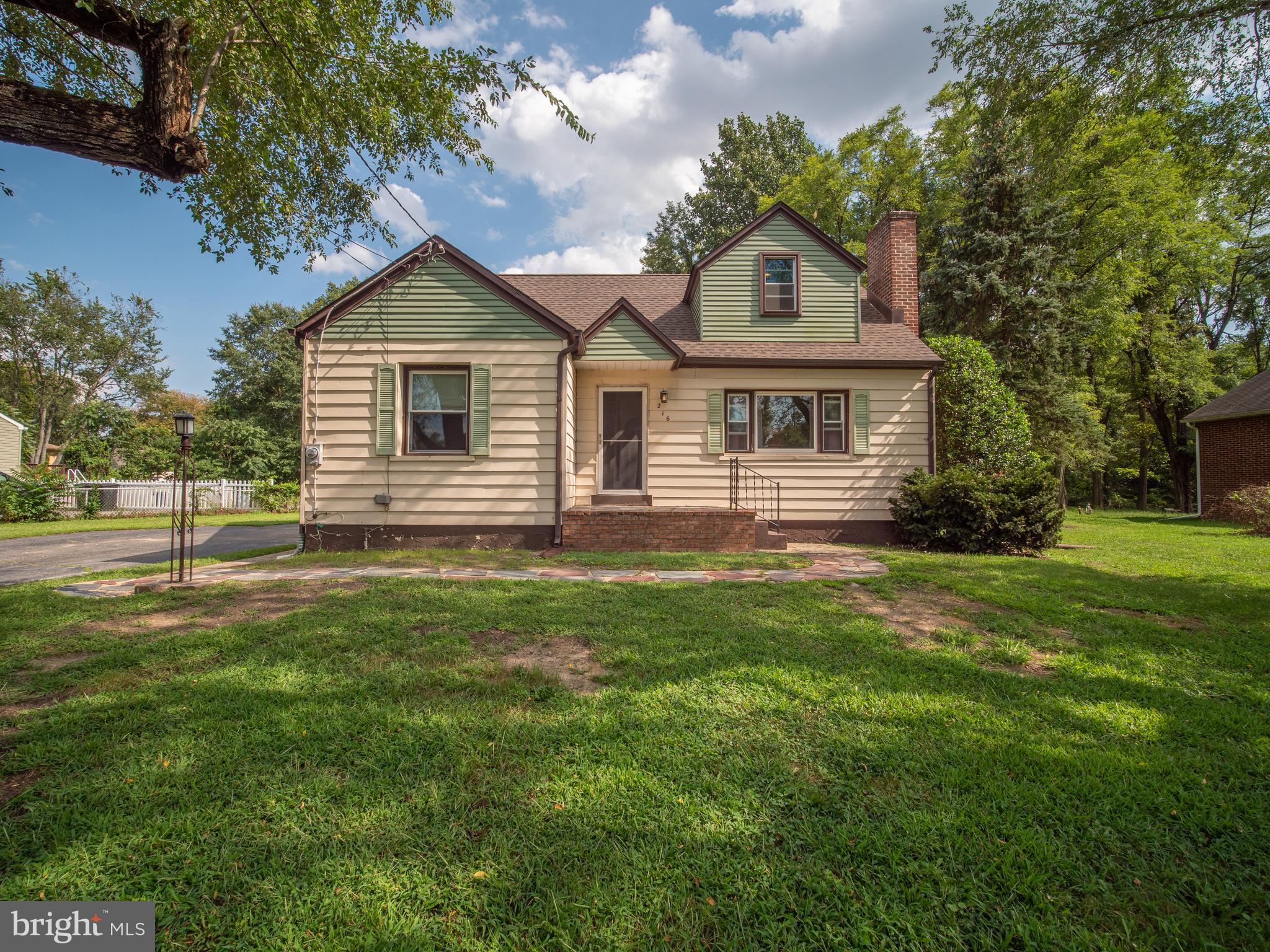 216 Warwick Road Woodbury, NJ 08096 - Photo 1 of 38 Gallery Image 1