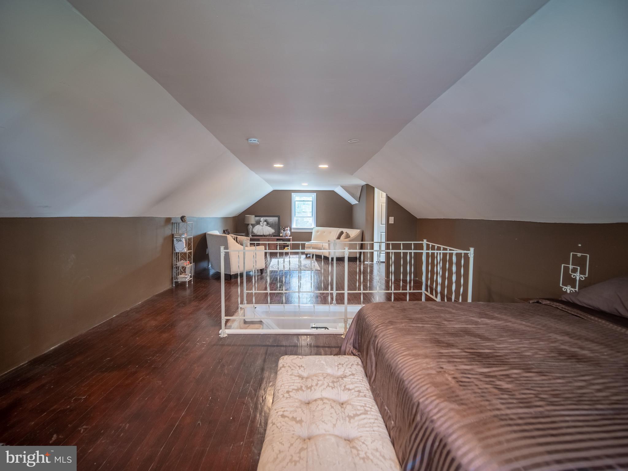 216 Warwick Road Woodbury, NJ 08096 - Photo 20 of 38 Gallery Image 20