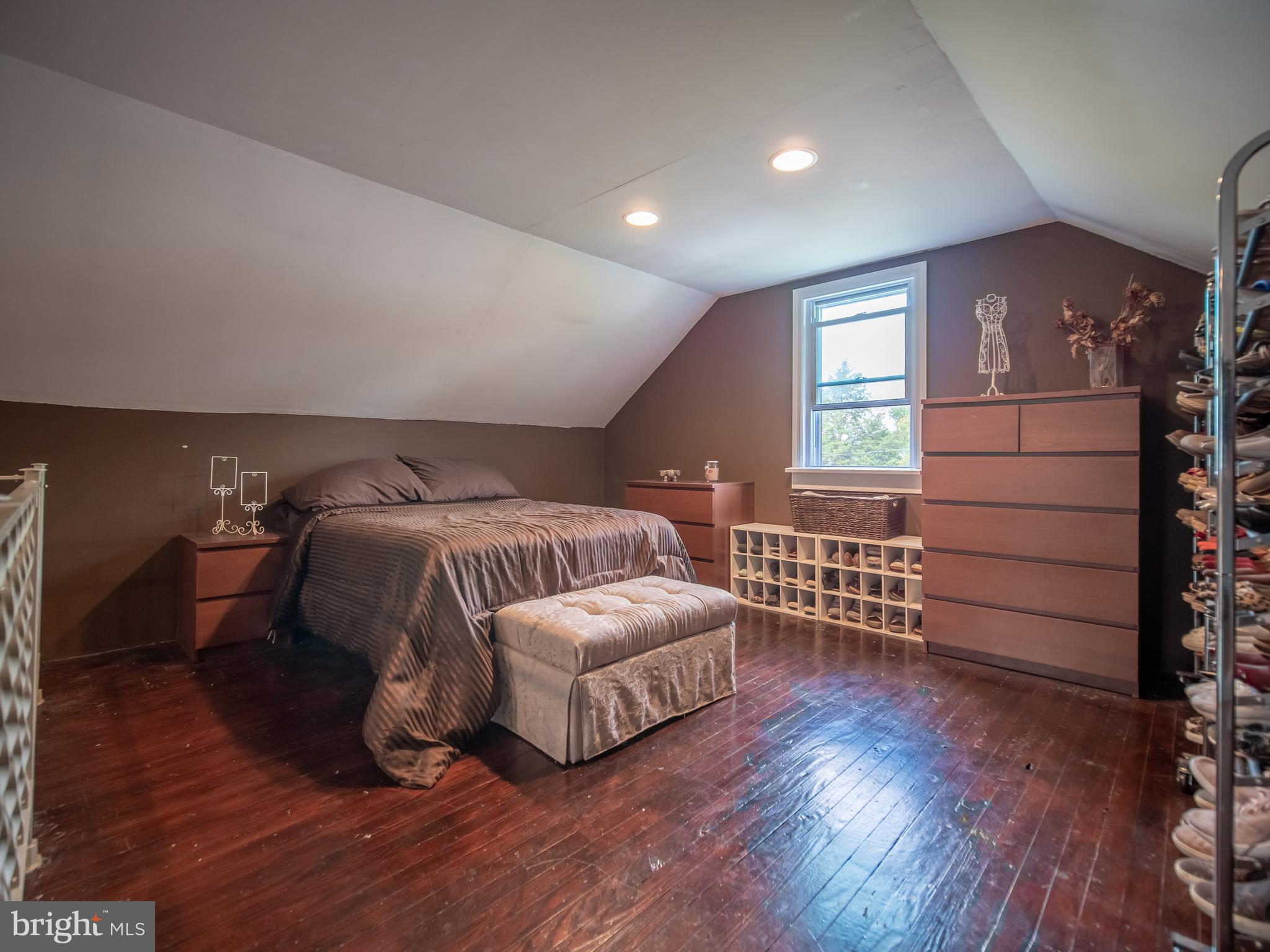 216 Warwick Road Woodbury, NJ 08096 - Photo 24 of 38 Gallery Image 24