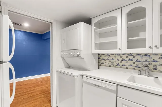 $249,000 | 3201 St Charles Avenue, Unit 230, New Orleans, LA 70115