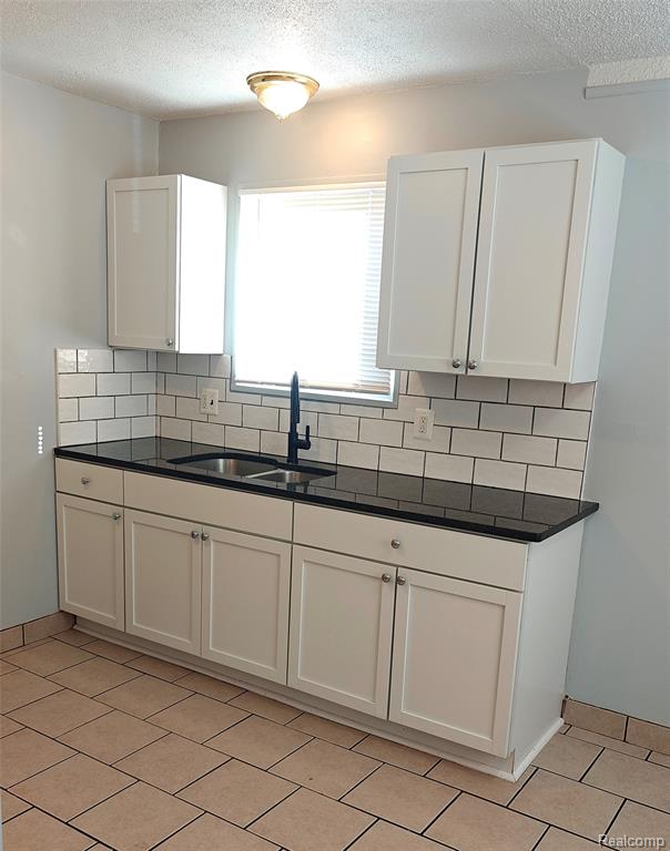 26118 Superior Road Taylor, MI 48180 - Photo 4 of 16 Gallery Image 4