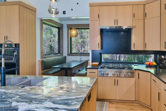 $1,995,000 | 4327 Bridger Ridge, Ashton, ID 83420