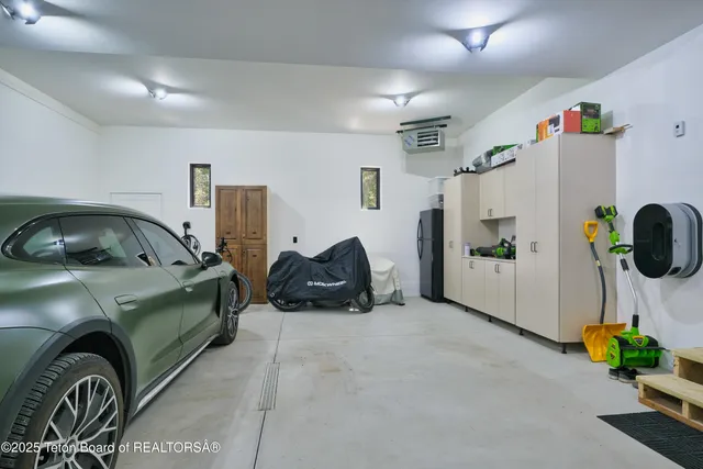 $1,995,000 | 4327 Bridger Ridge, Ashton, ID 83420