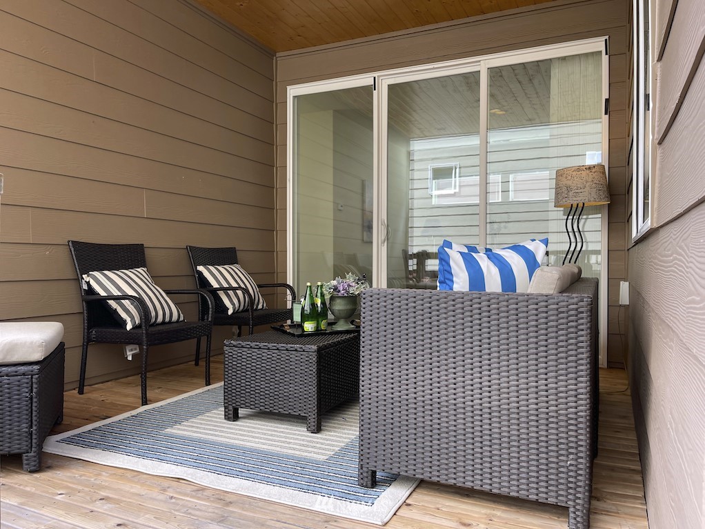 16232 Southeast 139th Court Renton, WA 98059 - Photo 20 of 23 a view of outdoor seating area with furniture