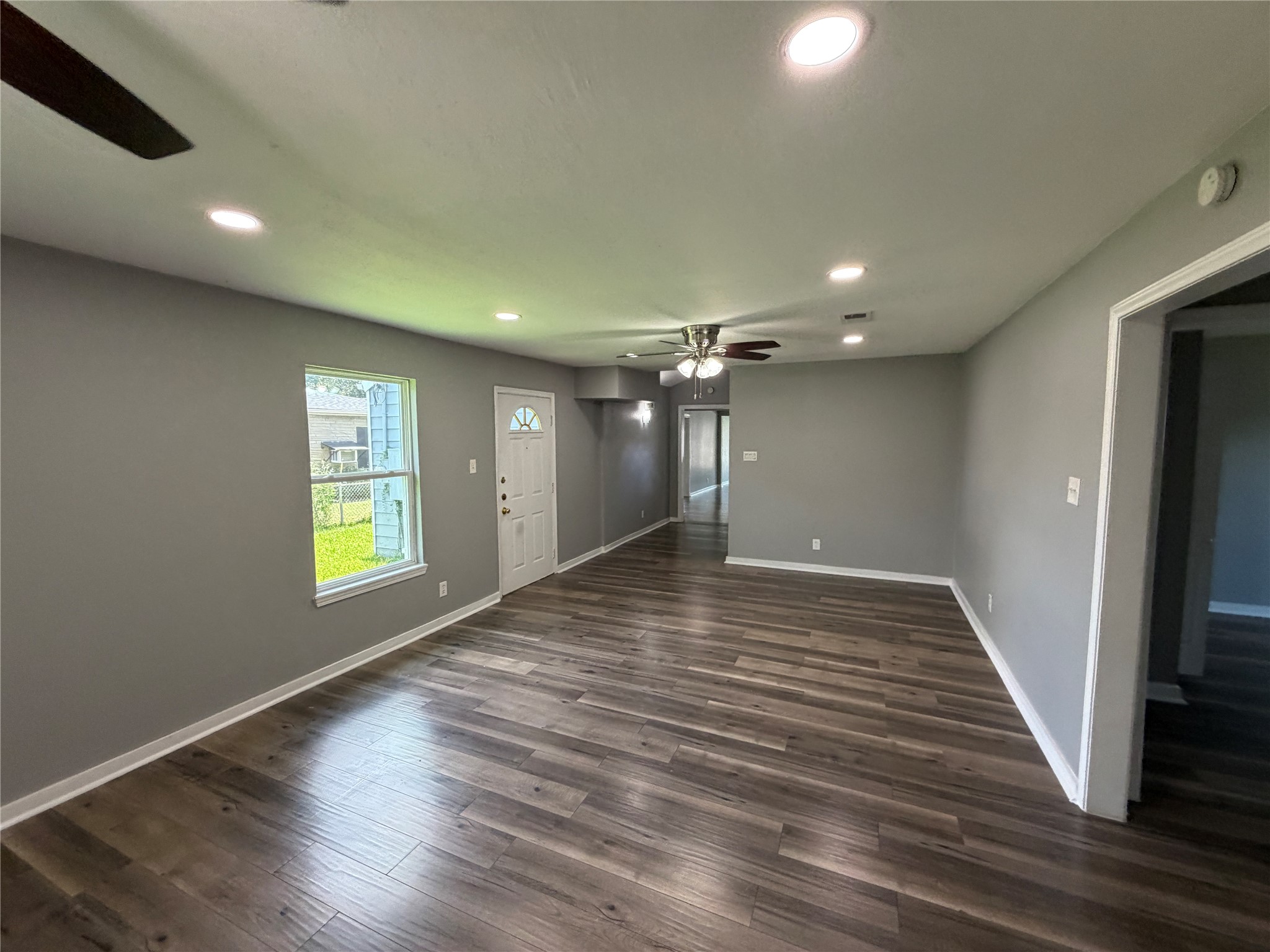 7619 Ilex Street Houston, TX 77012 - Photo 5 of 12