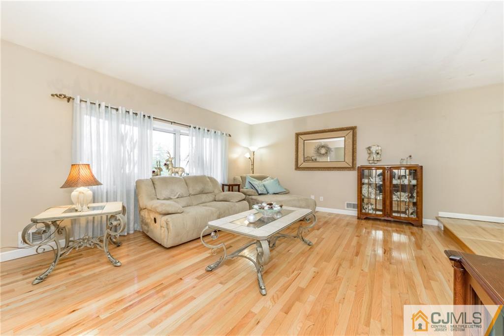 272 Clinton Road North Brunswick, NJ 08902 - Photo 5 of 25 Gallery Image 5