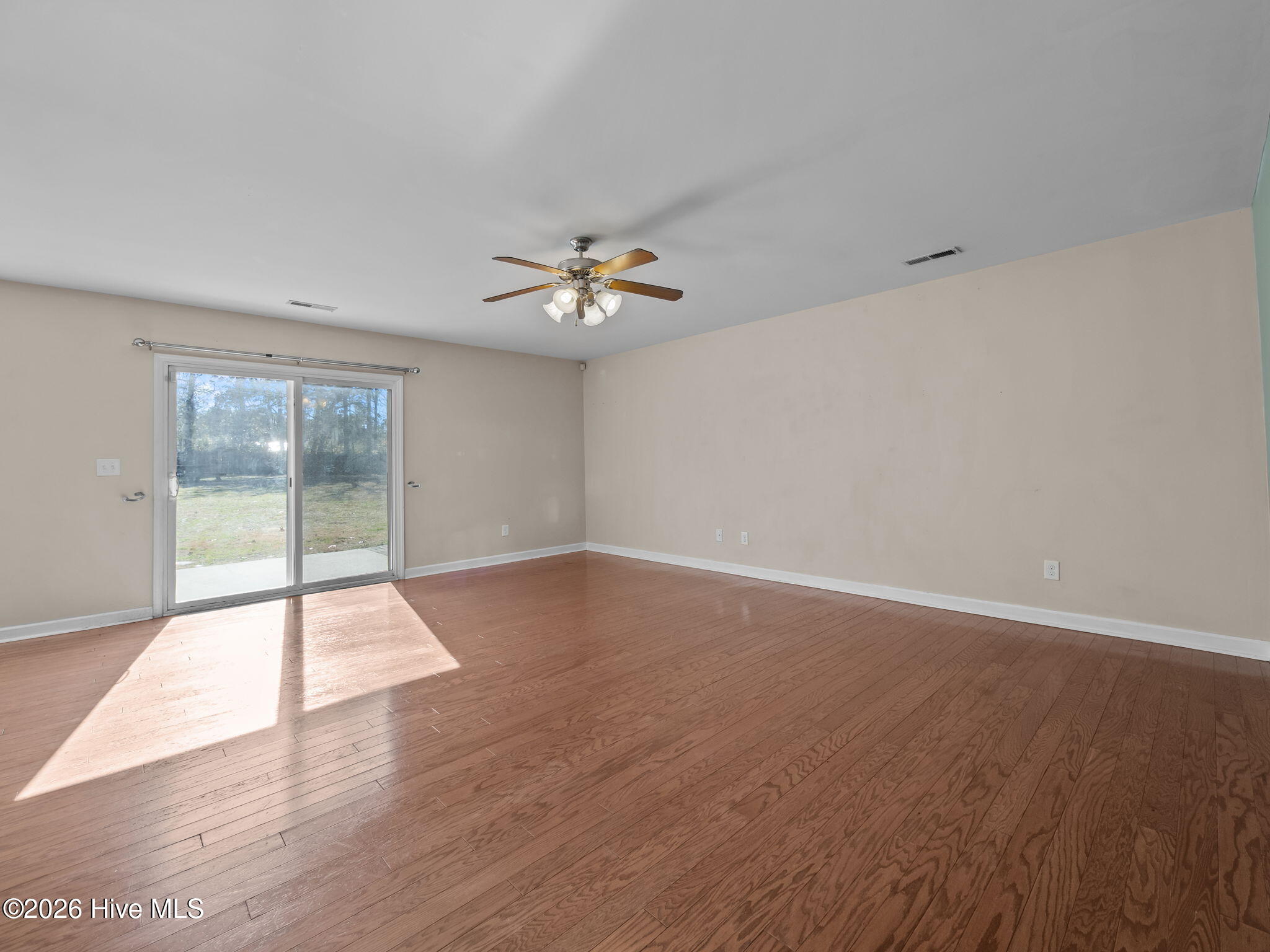 513 Aberdineshire Court Hubert, NC 28539 - Photo 10 of 41 15-web-or-mls-P1138040
