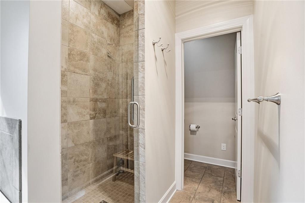 12815 Hubbard Road Kansas City, KS 66109 - Photo 23 of 53