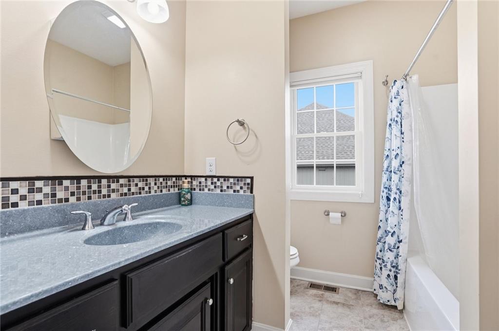 12815 Hubbard Road Kansas City, KS 66109 - Photo 29 of 53