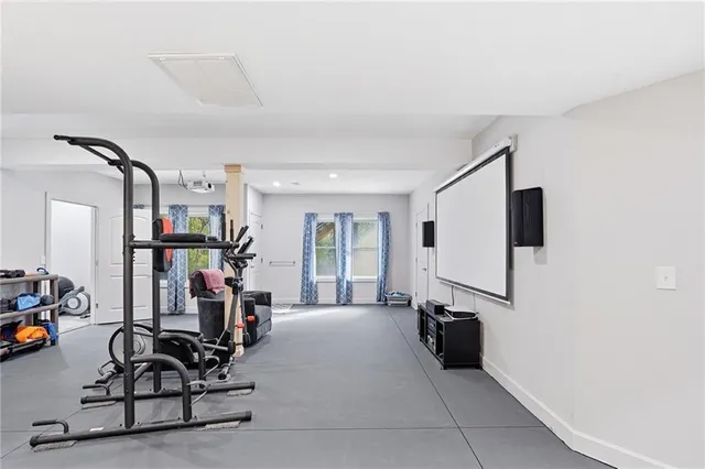 $599,949 | 12815 Hubbard Road, Kansas City, KS 66109