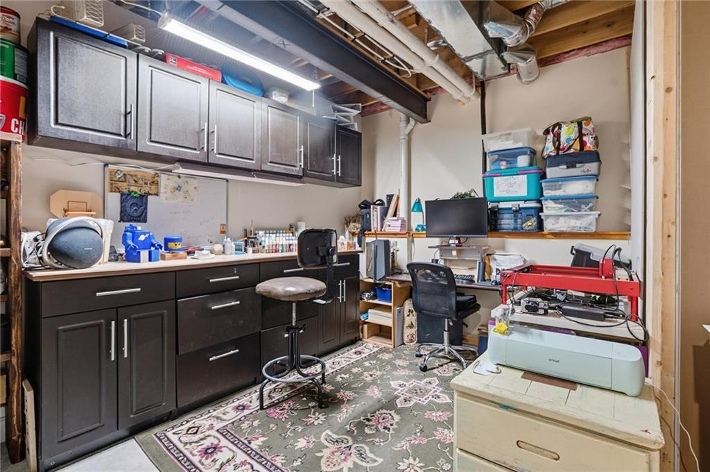 12815 Hubbard Road Kansas City, KS 66109 - Photo 38 of 53