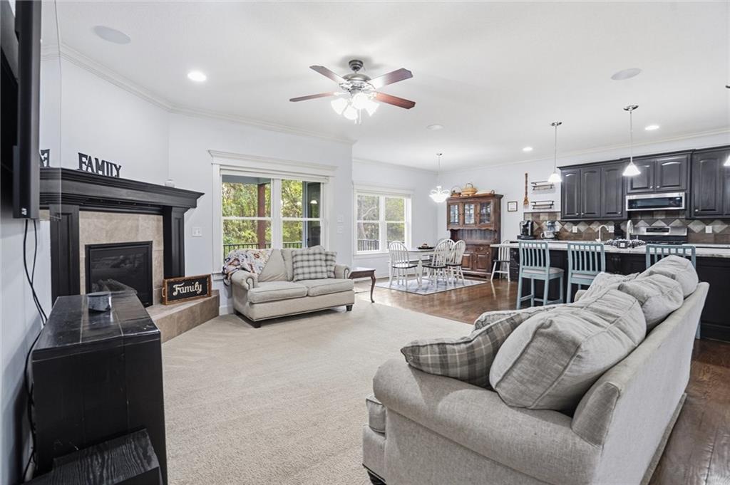 12815 Hubbard Road Kansas City, KS 66109 - Photo 9 of 53