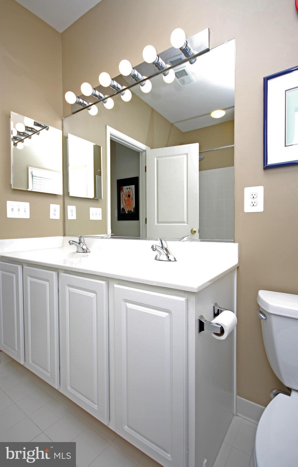 7646 Midtown Road Fulton, MD 20759 - Photo 16 of 30 Bath
