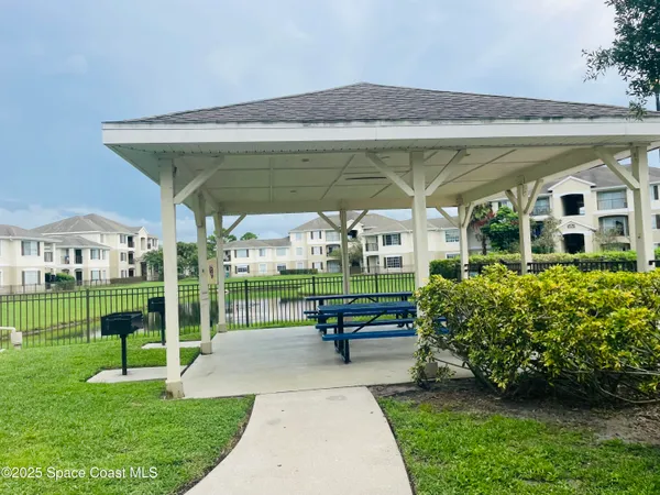 a house view with a outdoor space