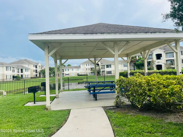 a house view with a outdoor space
