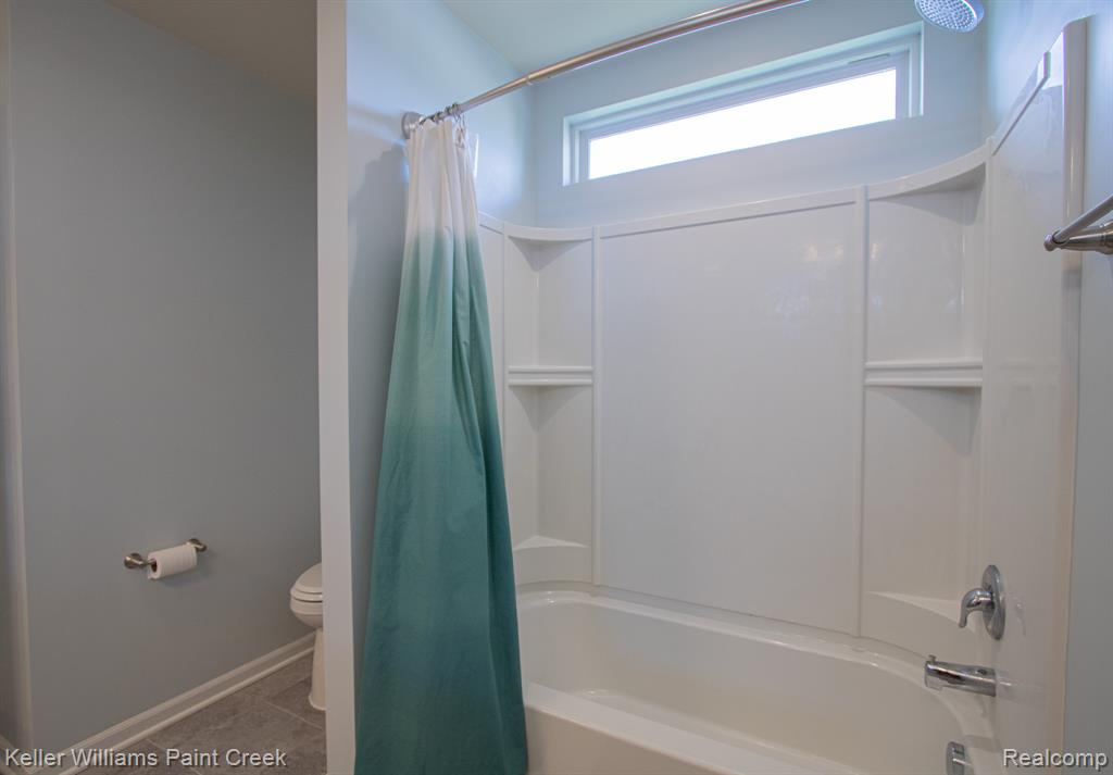 2009 Logan Drive Rochester Hills, MI 48309 - Photo 36 of 53