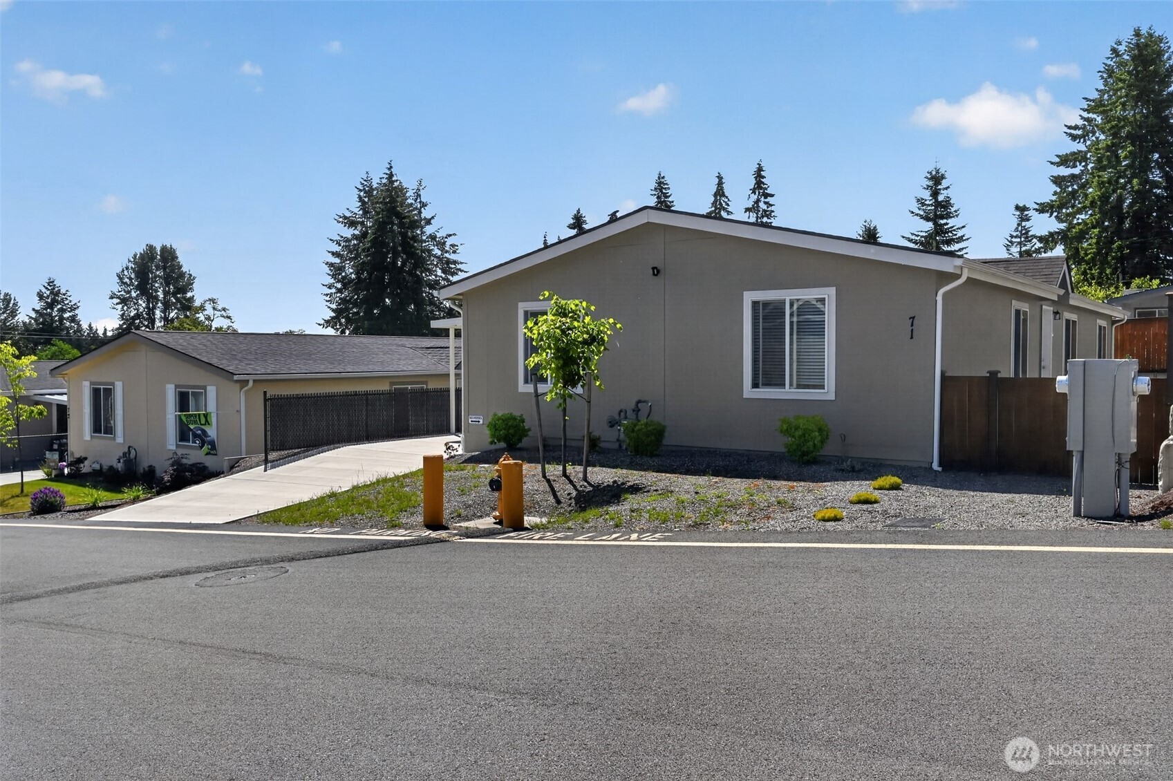 23708 Locust Way, Unit 71 Bothell, WA 98021 - Photo 2 of 24