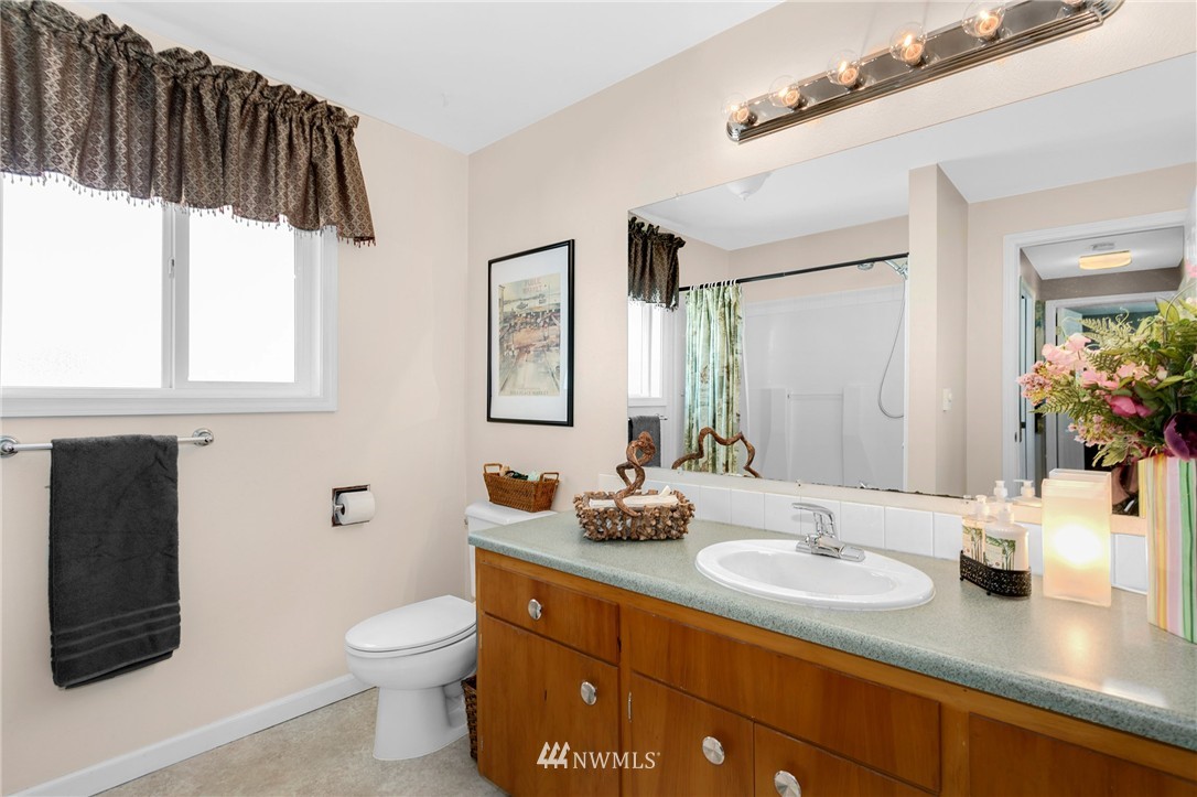 5151 Southeast 2nd Place Renton, WA 98059 - Photo 14 of 22