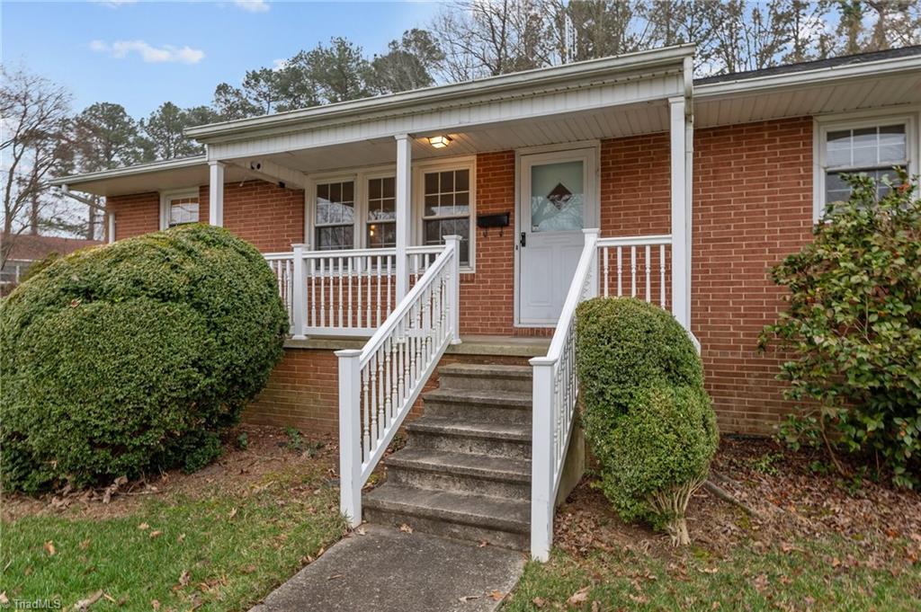 461 Camp Road Burlington, NC 27217 - Photo 3 of 40 Gallery Image 3
