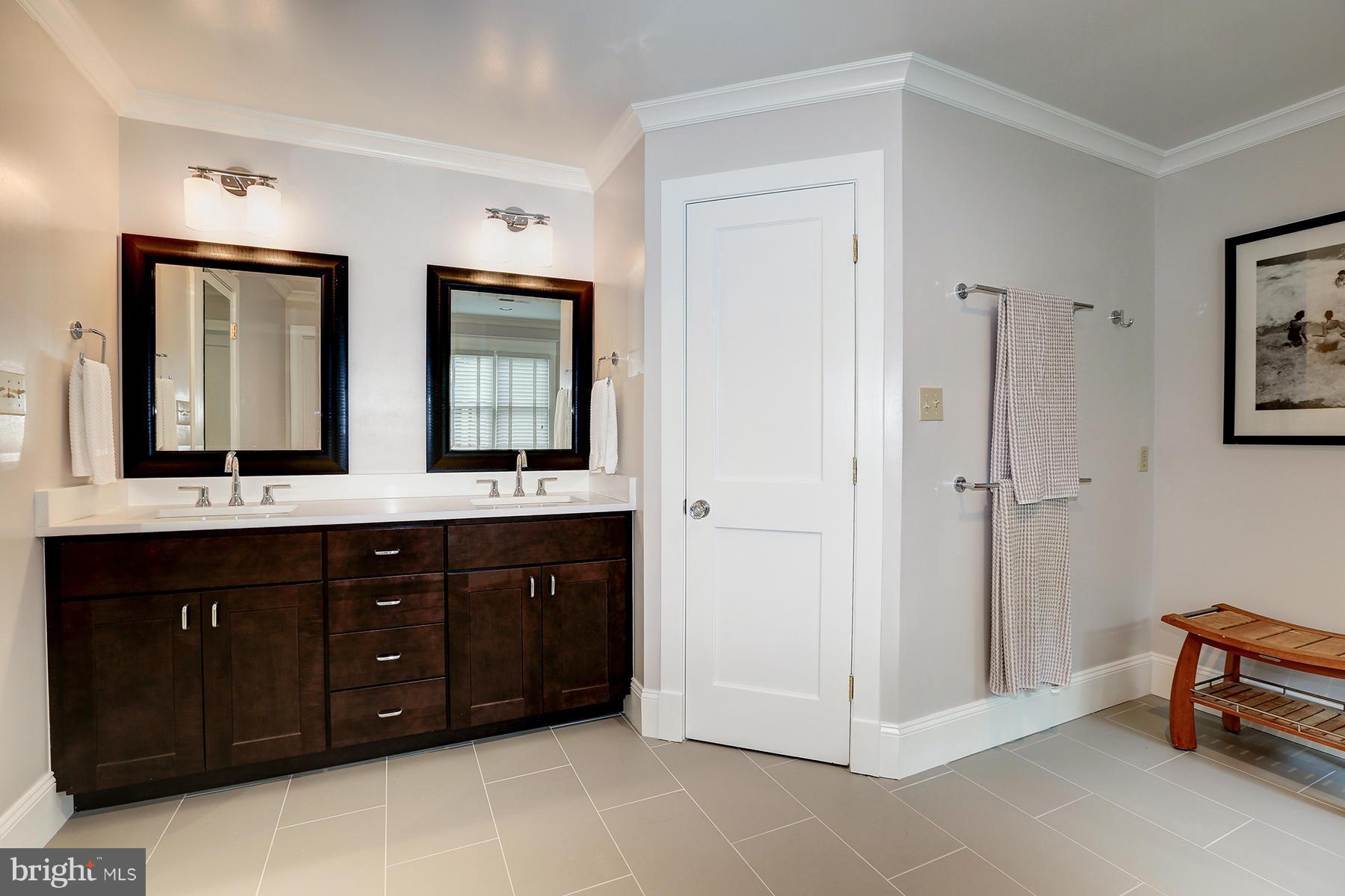 6603 Glenbrook Road Chevy Chase, MD 20815 - Photo 17 of 30 Bath (Master)