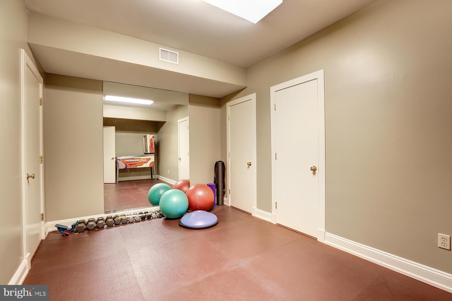6603 Glenbrook Road Chevy Chase, MD 20815 - Photo 27 of 30 Exercise Room