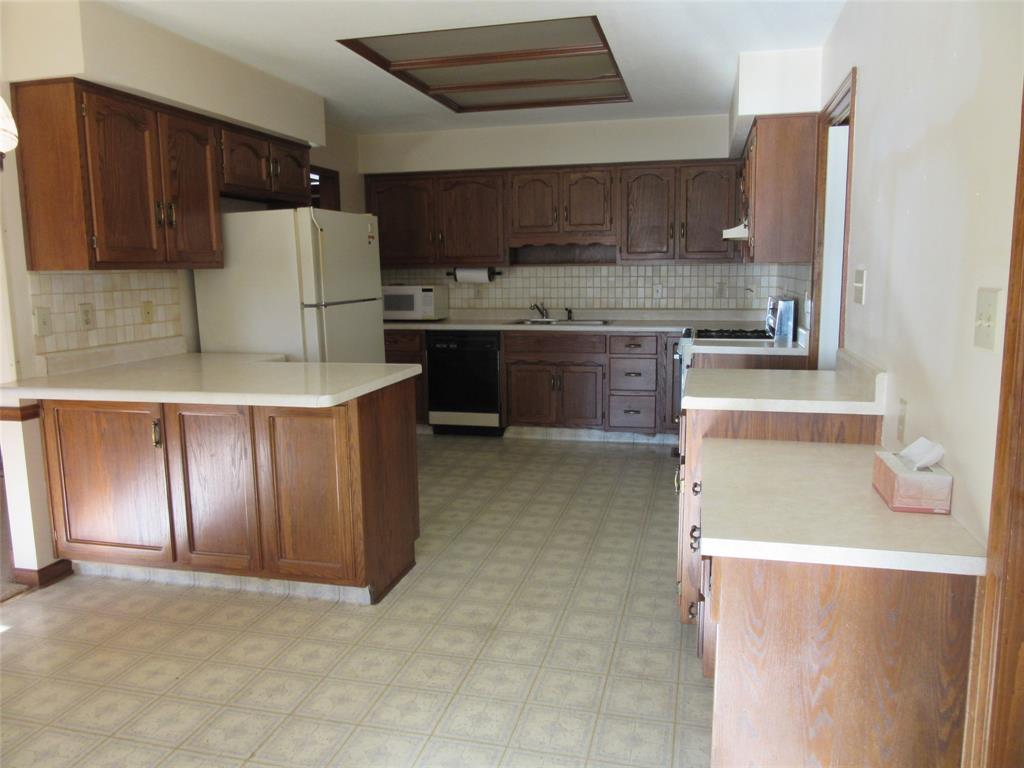 4123 Millstream Road Greenwood, IN 46143 - Photo 10 of 60 Gallery Image 10