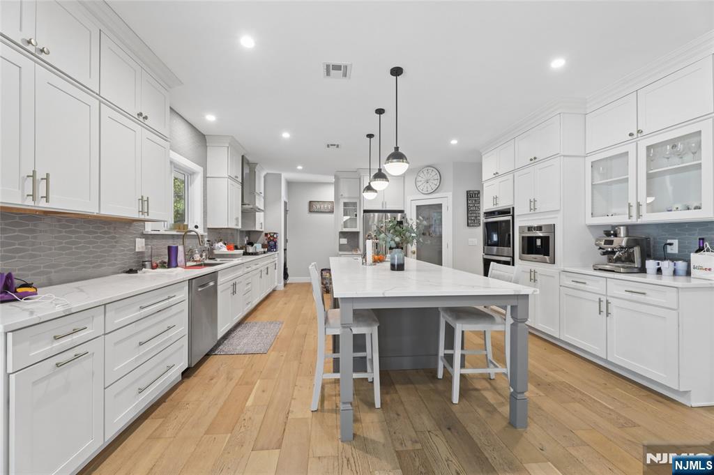 68 Serpentine Road Demarest, NJ 07627 - Photo 8 of 50
