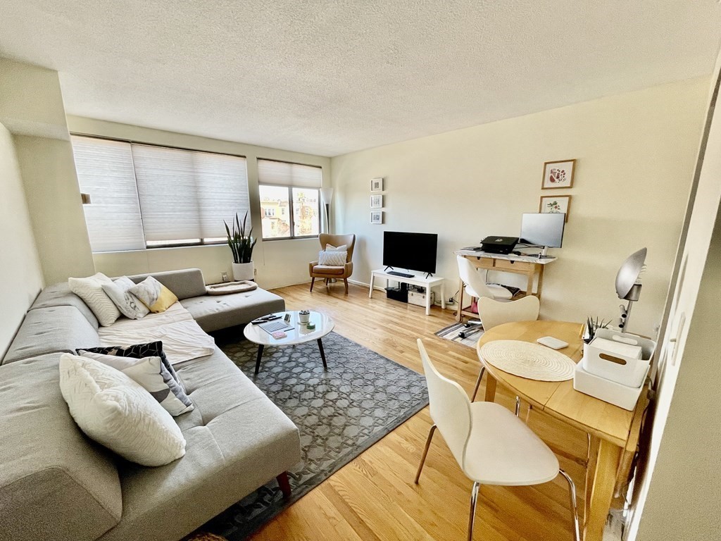 1731 Beacon Street, Unit 425, Brookline, MA 02445 Compass