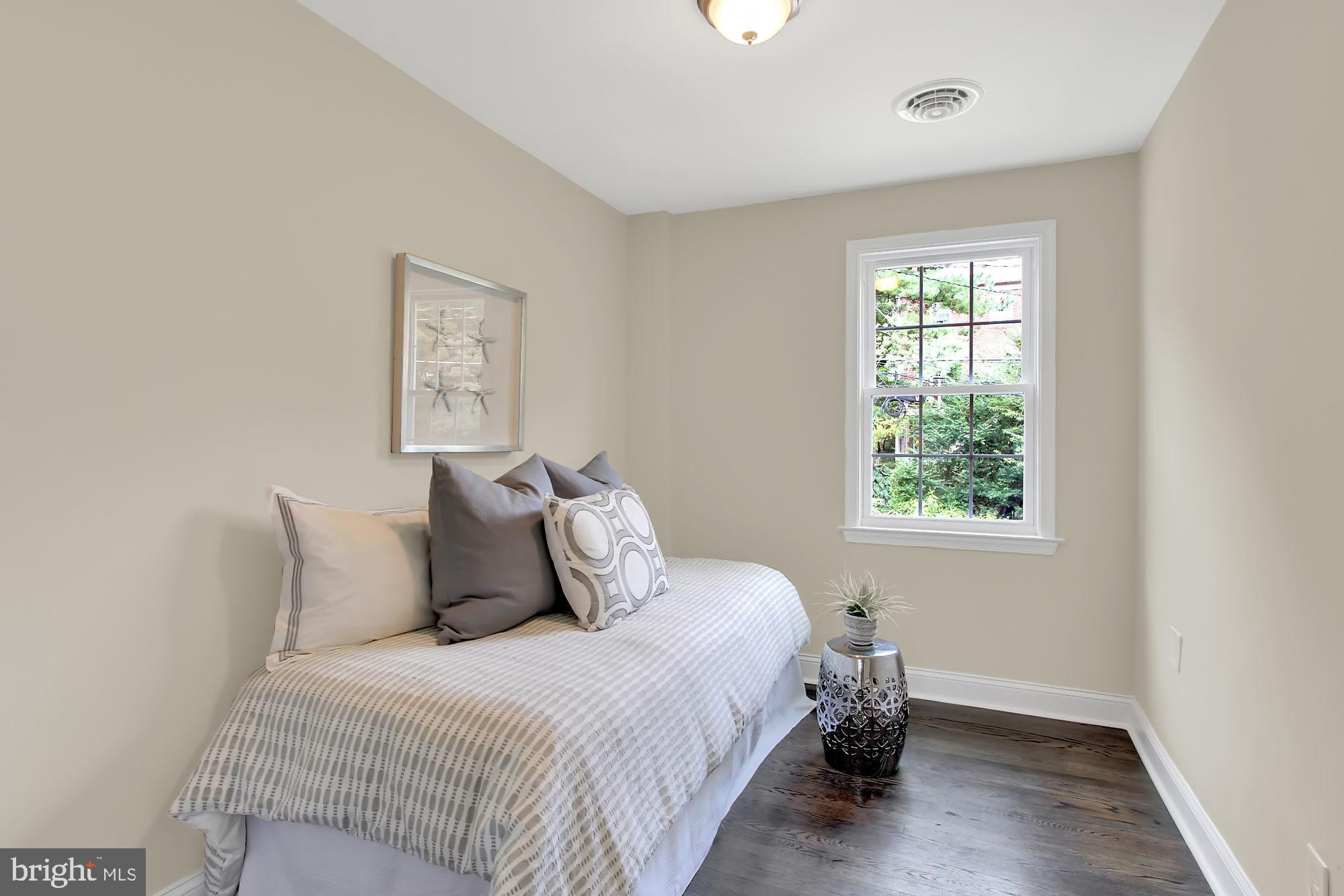 186 Dumbarton Road Baltimore, MD 21212 - Photo 14 of 23