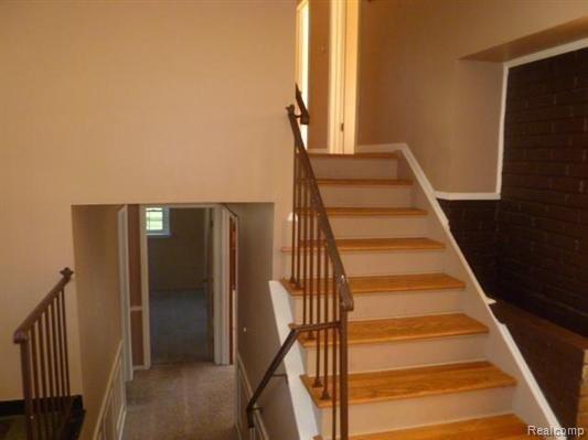 3293 Wendover Road Troy, MI 48084 - Photo 4 of 20 4.jpg