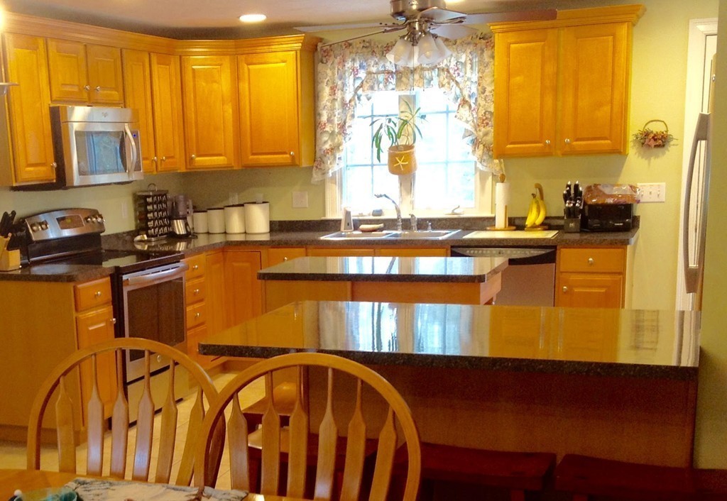 38 Papermill Road Wareham, MA 02576 - Photo 3 of 18