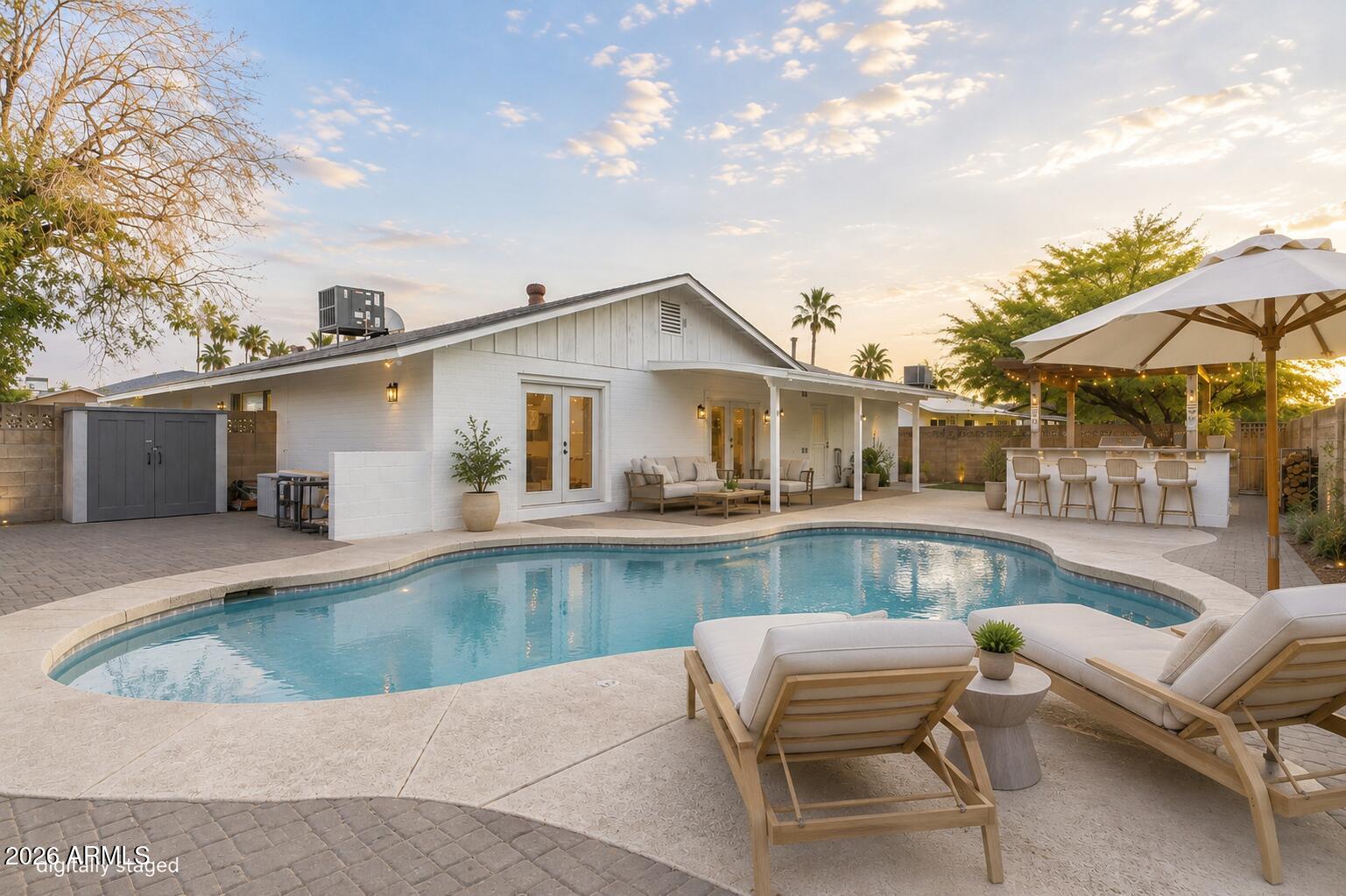 Expansive entertaining area