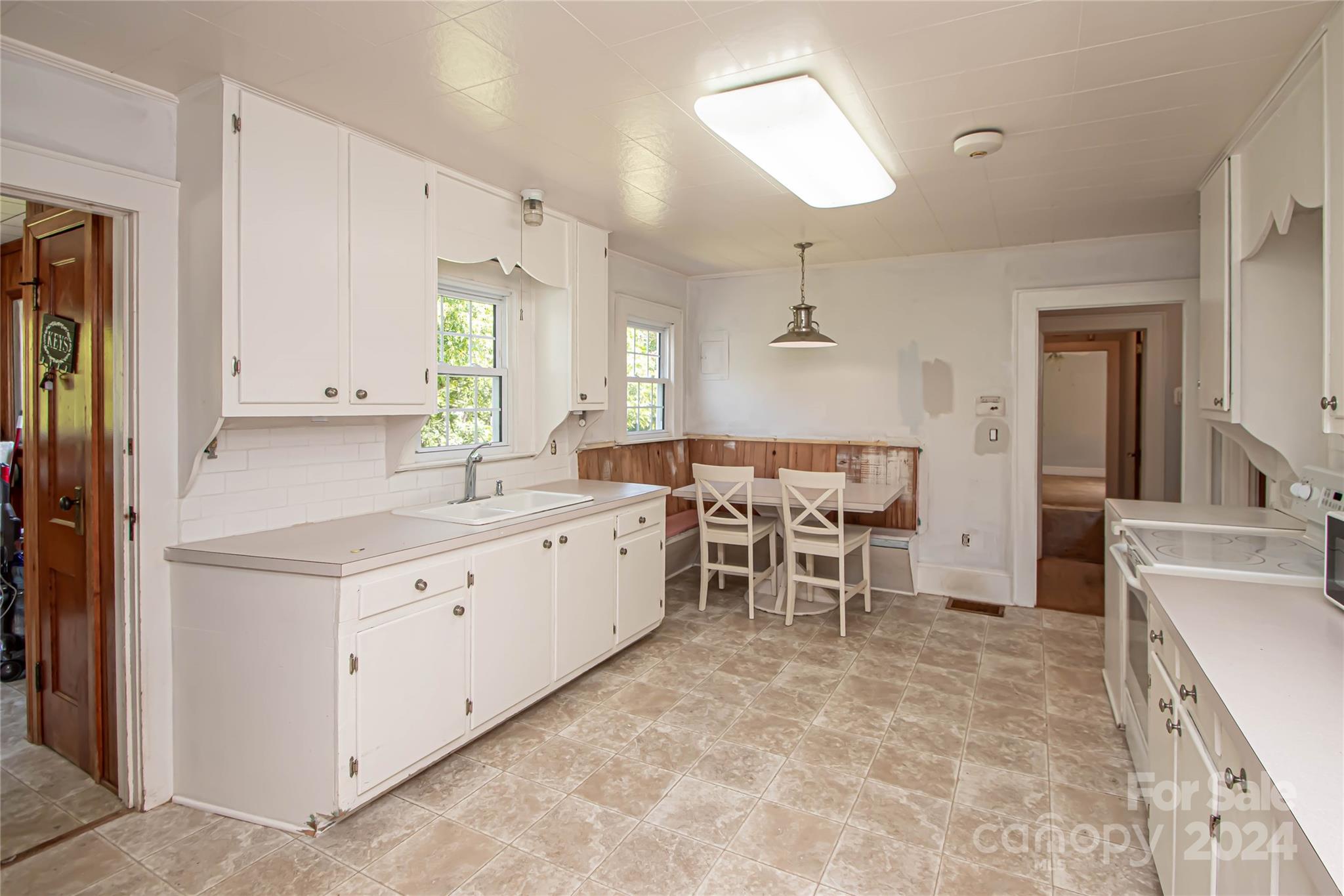 8501 Fairview Road Mint Hill, NC 28227 - Photo 15 of 42 Gallery Image 15