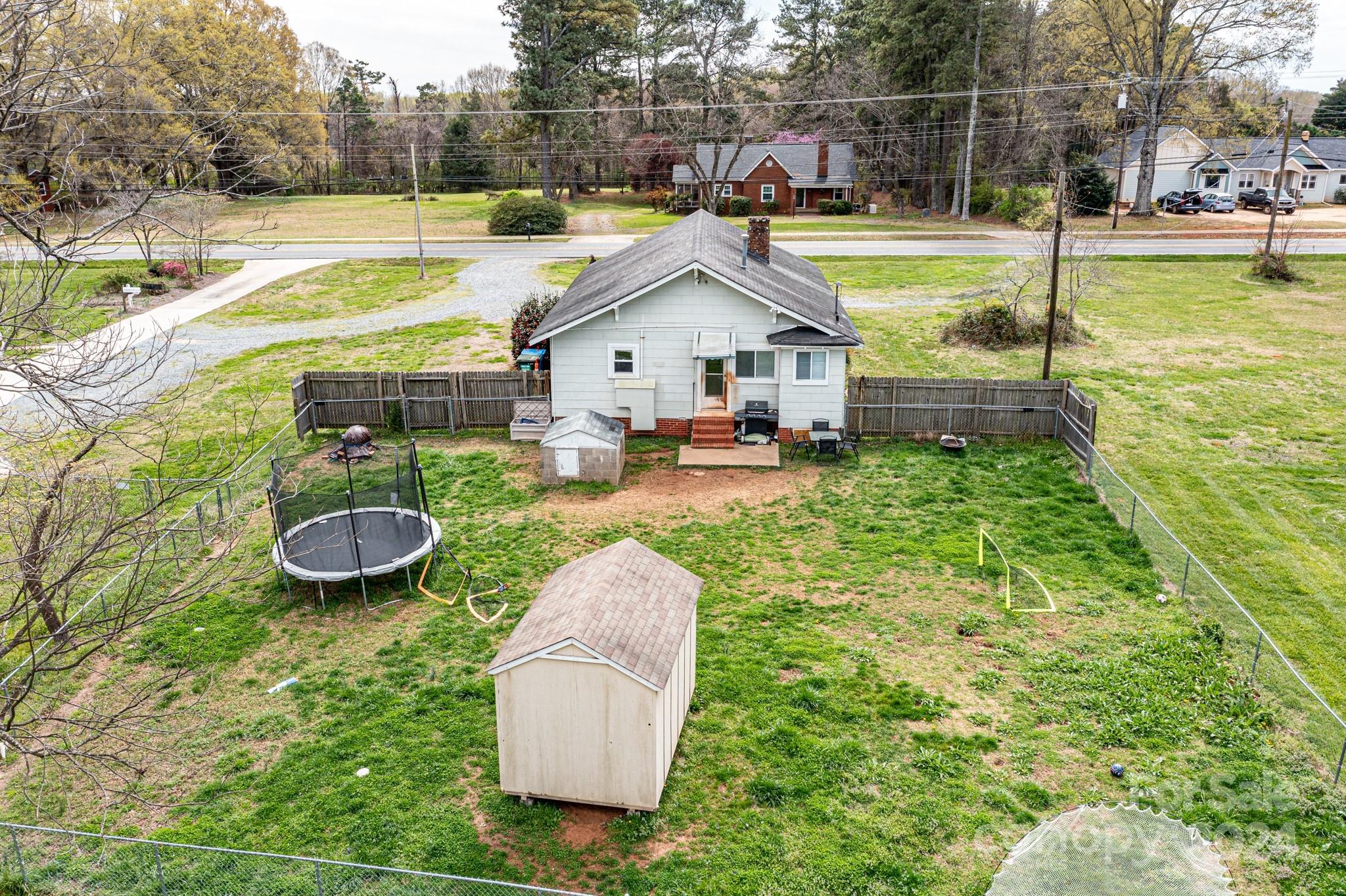 8501 Fairview Road Mint Hill, NC 28227 - Photo 5 of 42 Gallery Image 5
